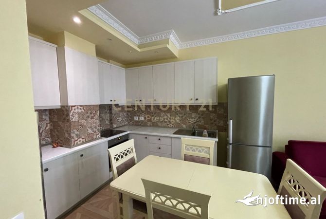 Shtepi me qera Apartament ne Tirane, 1+1, Mobilimi E mobiluar, Pagesa 500  Euro.