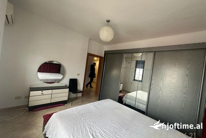 Shtepi me qera Apartament ne Tirane, 1+1, Mobilimi E mobiluar, Pagesa 600  Euro.