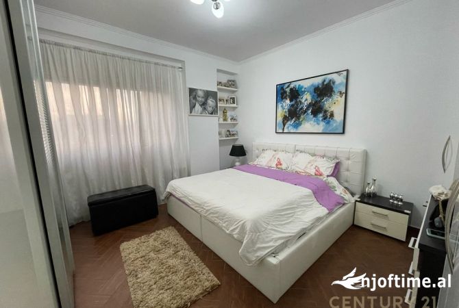 Shtepi me qera Apartament ne Tirane, 2+1, Mobilimi E mobiluar, Pagesa 600  Euro.