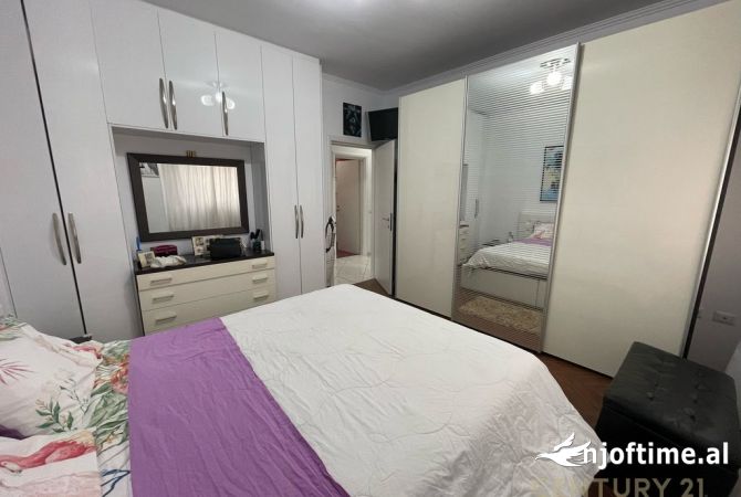 Shtepi me qera Apartament ne Tirane, 2+1, Mobilimi E mobiluar, Pagesa 600  Euro.