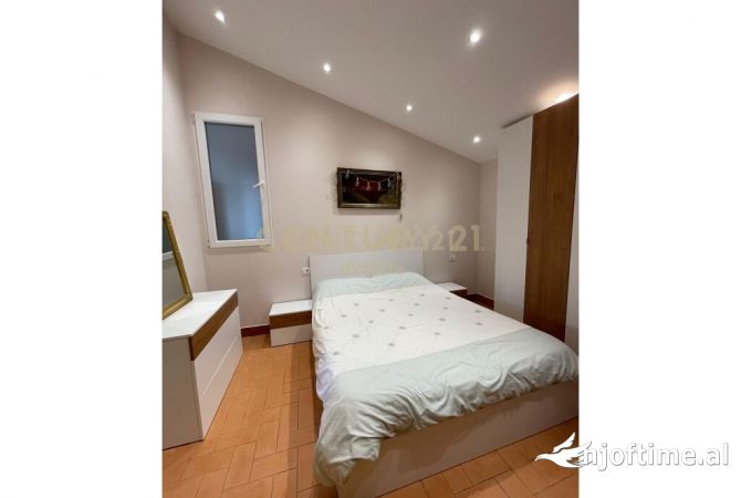 Shtepi me qera 2+1 ne Tirane - 600 Euro