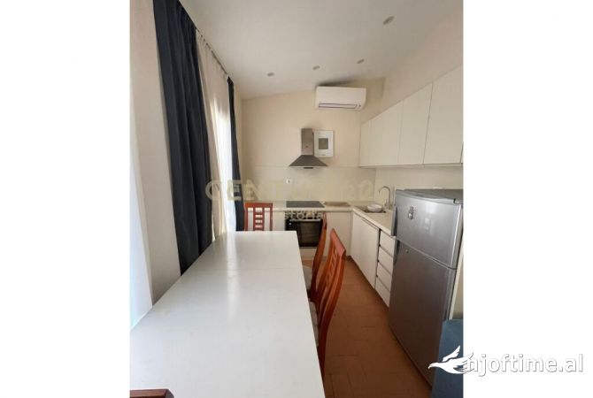 Shtepi me qera 2+1 ne Tirane - 600 Euro