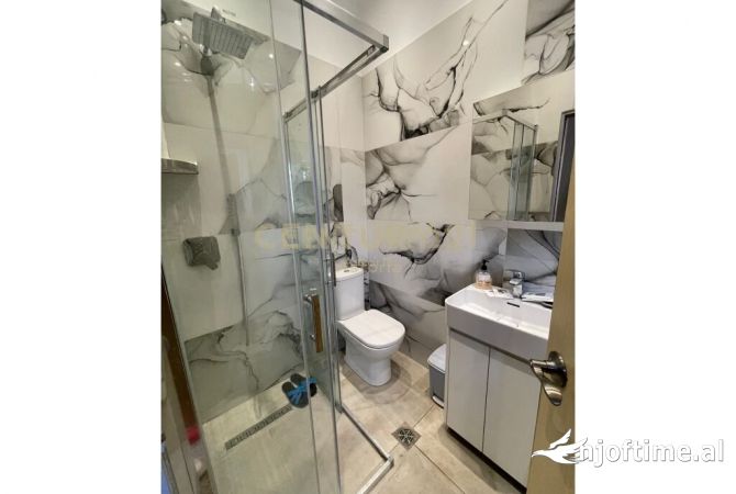 Shtepi me qera Apartament ne Tirane, 2+1, Mobilimi E mobiluar, Pagesa 600  Euro.