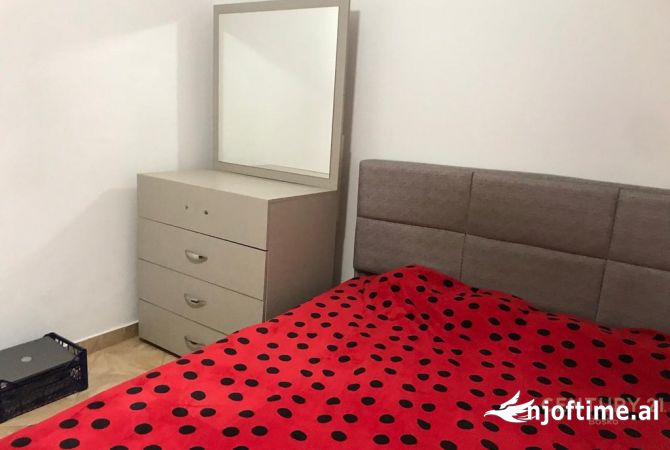 Shtepi me qera 2+1 ne Tirane - 500 Euro