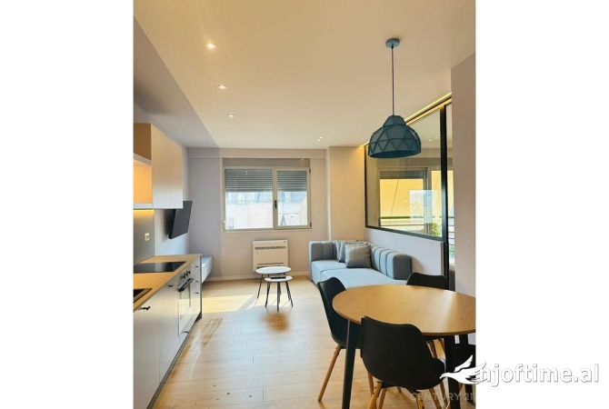 Shtepi me qera Apartament ne Tirane, 2+1, Mobilimi E mobiluar, Pagesa 750  Euro.