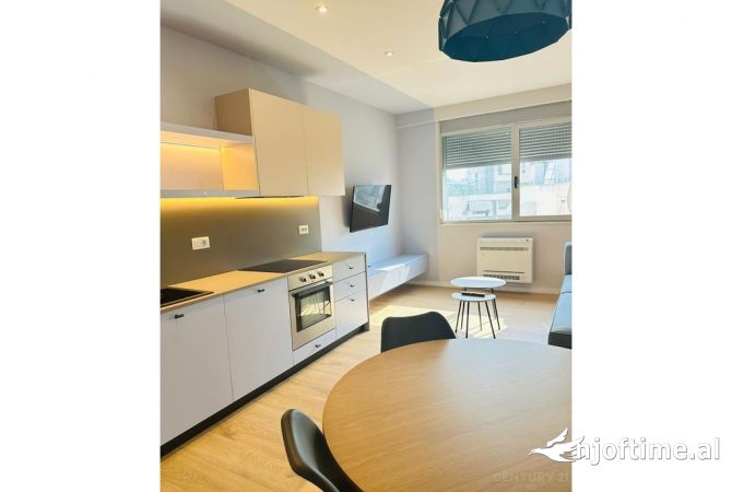 Shtepi me qera Apartament ne Tirane, 2+1, Mobilimi E mobiluar, Pagesa 750  Euro.