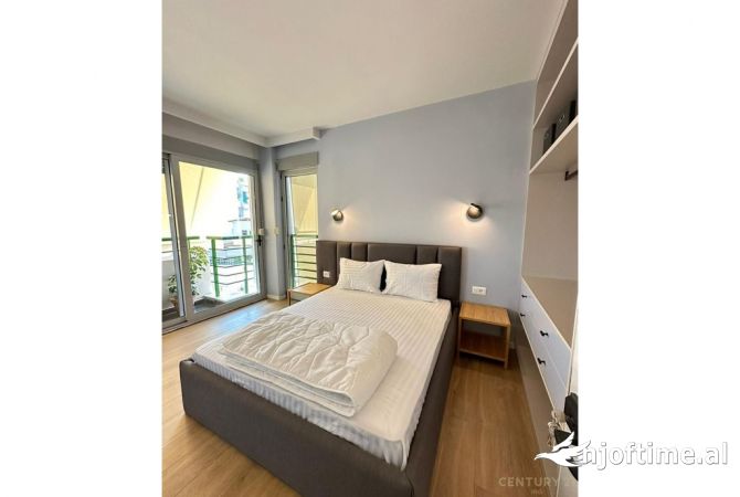 Shtepi me qera Apartament ne Tirane, 2+1, Mobilimi E mobiluar, Pagesa 750  Euro.