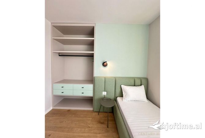 Shtepi me qera 2+1 ne Tirane - 750 Euro