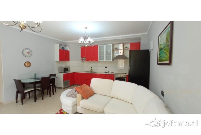 Shtepi me qera Apartament ne Tirane, 2+1, Mobilimi E mobiluar, Pagesa 750  Euro.