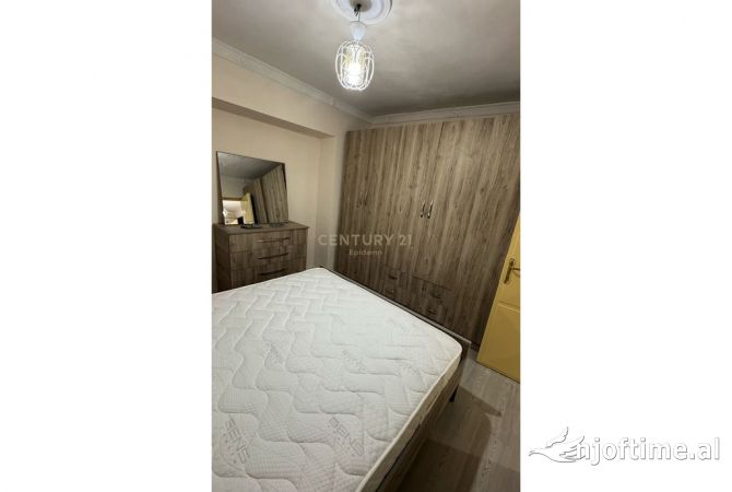 Shtepi me qera 1+1 ne Tirane - 400 Euro