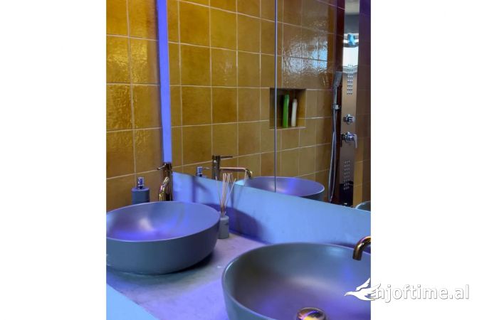 Shtepi me qera Apartament ne Tirane, Garsoniere, Mobilimi E mobiluar, Pagesa 500  Euro.