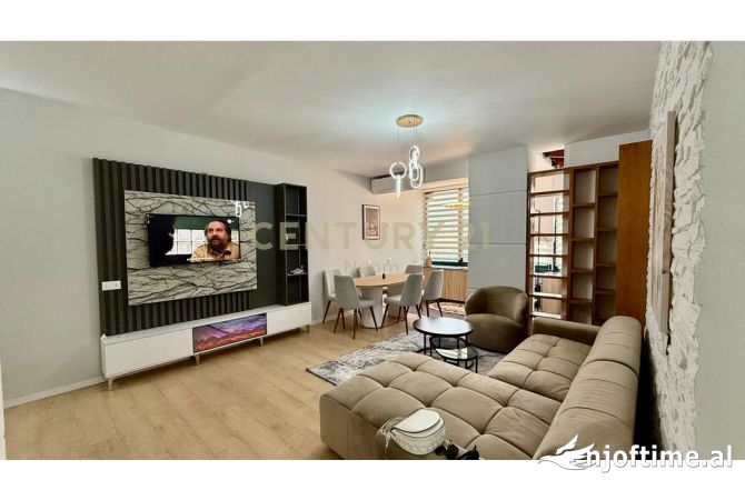 Shtepi me qera Apartament ne Tirane, 2+1, Mobilimi E mobiluar, Pagesa 1,000  Euro.