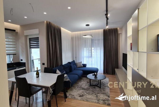 Shtepi me qera Apartament ne Tirane, 2+1, Mobilimi E mobiluar, Pagesa 800  Euro.