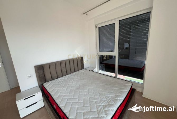 Shtepi me qera Apartament ne Tirane, 2+1, Mobilimi E mobiluar, Pagesa 650  Euro.