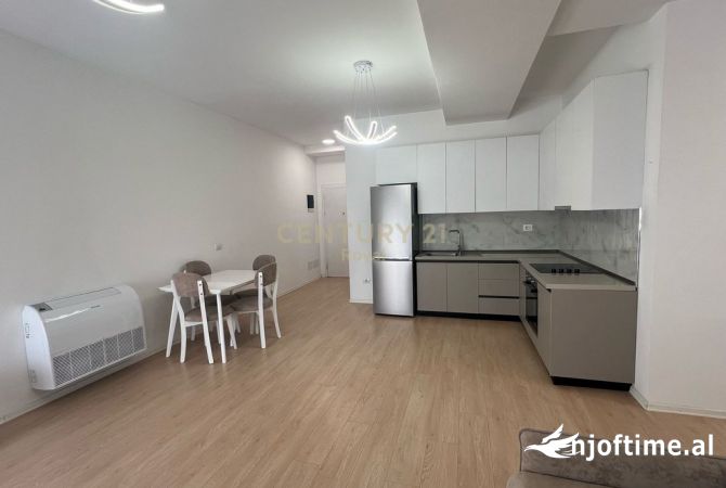 Shtepi me qera Apartament ne Tirane, 2+1, Mobilimi E mobiluar, Pagesa 650  Euro.