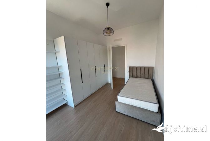 Shtepi me qera Apartament ne Tirane, 2+1, Mobilimi E mobiluar, Pagesa 650  Euro.