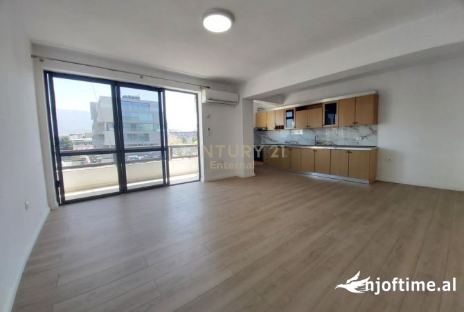 Shtepi me qera Apartament ne Tirane, 3+1, Mobilimi Bosh, pa mobiluar, Pagesa 1,000  Euro.