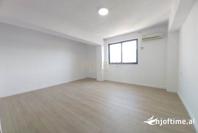 Shtepi me qera 3+1 ne Tirane - 1,000 Euro