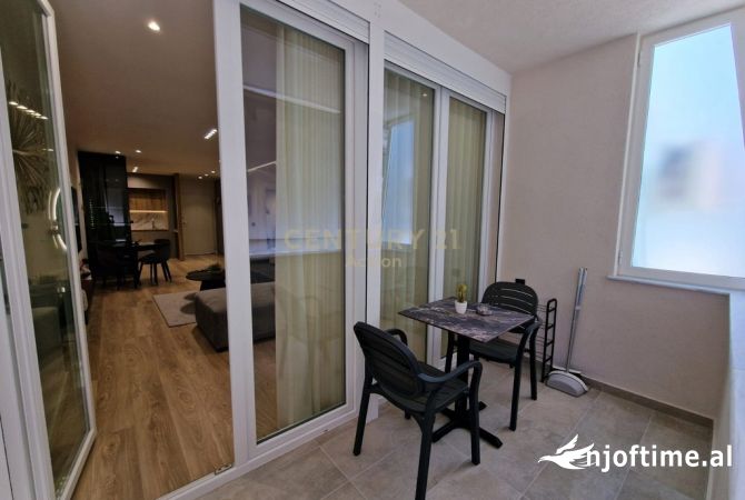 Shtepi me qera 2+1 ne Tirane - 1,500 Euro