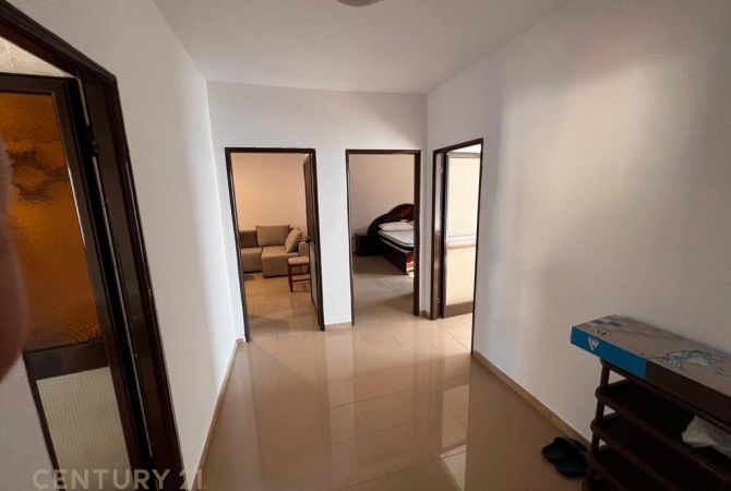Shtepi me qera 2+1 ne Tirane - 650 Euro