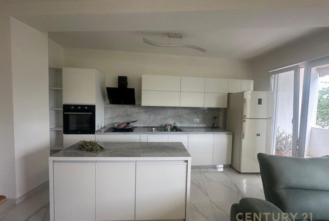 Shtepi me qera Apartament ne Tirane, 2+1, Mobilimi E mobiluar, Pagesa 750  Euro.