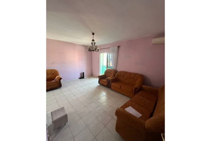Shtepi ne shitje 1+1 ne Tirane - 105,000 Euro