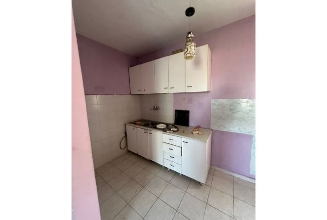Shtepi ne shitje 1+1 ne Tirane - 105,000 Euro