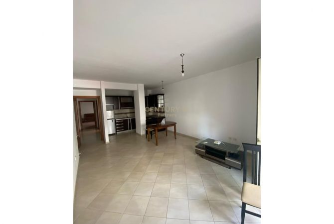 Shtepi me qera 2+1 ne Tirane - 550 Euro