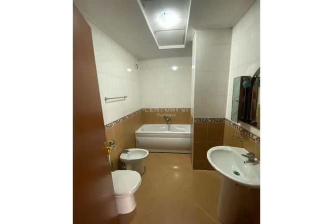 Shtepi me qera 2+1 ne Tirane - 550 Euro