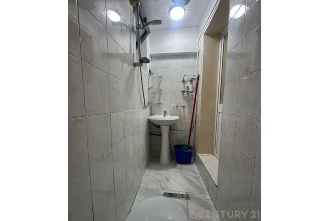Shtepi me qera 1+1 ne Tirane - 400 Euro