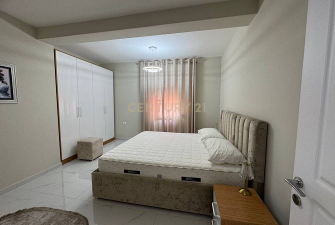 Shtepi me qera Apartament ne Tirane, 1+1, Mobilimi E mobiluar, Pagesa 650  Euro.