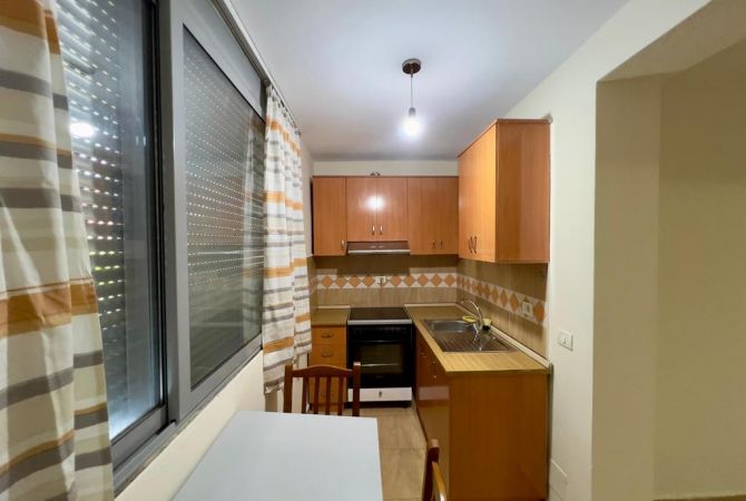 Shtepi me qera 1+1 ne Tirane - 390 Euro
