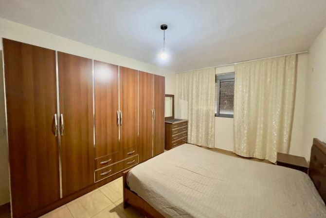 Shtepi me qera Apartament ne Tirane, 1+1, Mobilimi E mobiluar, Pagesa 390  Euro.