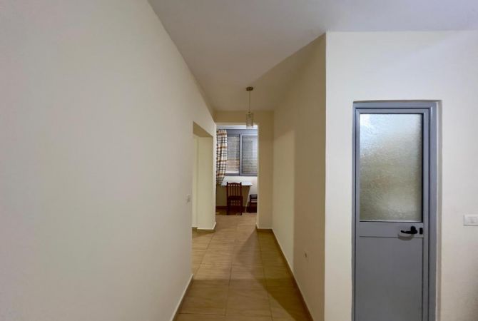 Shtepi me qera Apartament ne Tirane, 1+1, Mobilimi E mobiluar, Pagesa 390  Euro.