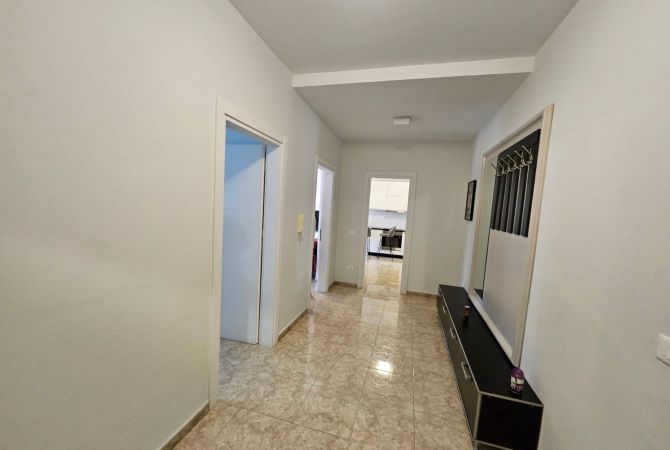 Shtepi me qera 1+1 ne Tirane - 600 Euro