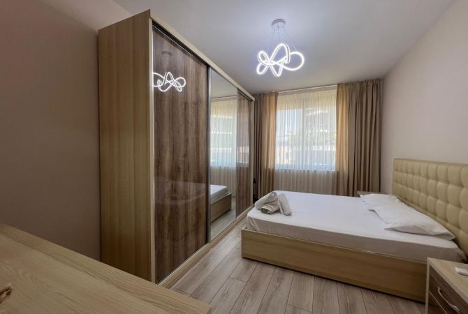 Shtepi me qera Apartament ne Tirane, 1+1, Mobilimi E mobiluar, Pagesa 1,000  Euro.