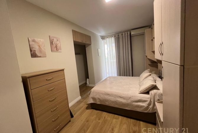 Shtepi me qera 2+1 ne Tirane - 750 Euro