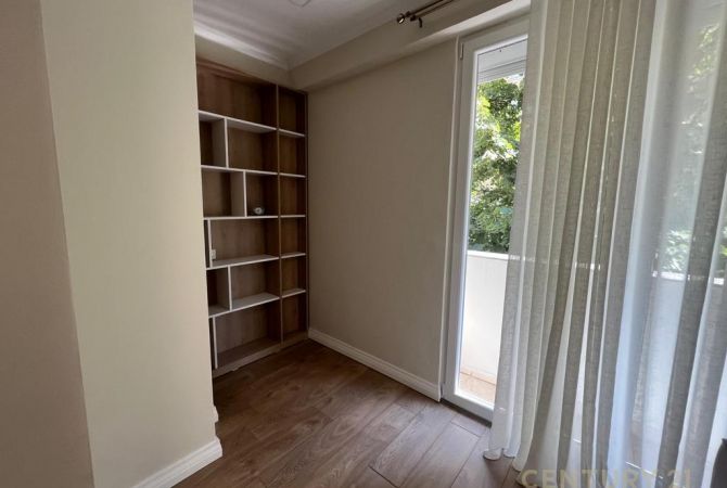 Shtepi me qera 2+1 ne Tirane - 750 Euro