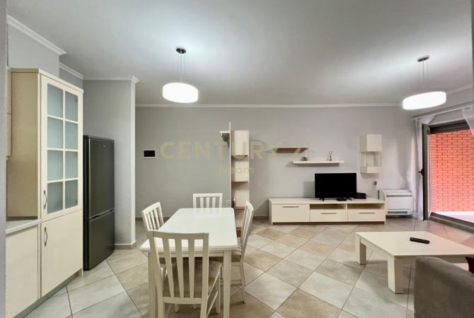 Shtepi me qera 1+1 ne Tirane - 700 Euro