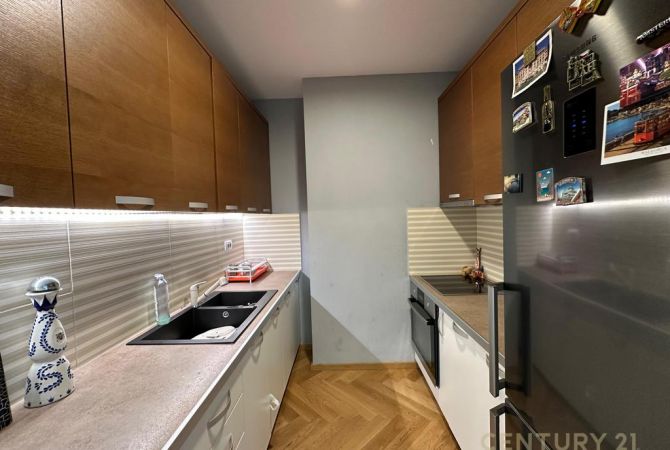 Shtepi me qera 1+1 ne Tirane - 1,200 Euro