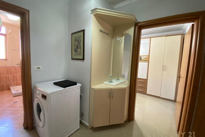 Shtepi me qera Apartament ne Tirane, 1+1, Mobilimi E mobiluar, Pagesa 500  Euro.