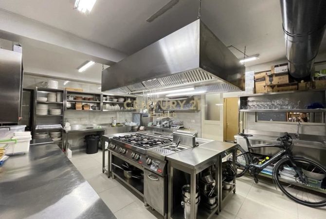 JAPIM ME QIRA HOTEL PRANE HIPOTEKES, TIRANE!