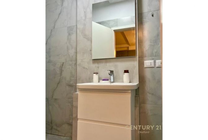 Shtepi me qera Apartament ne Tirane, 1+1, Mobilimi E mobiluar, Pagesa 600  Euro.