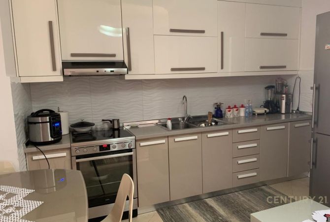 Shtepi me qera 1+1 ne Tirane - 500 Euro