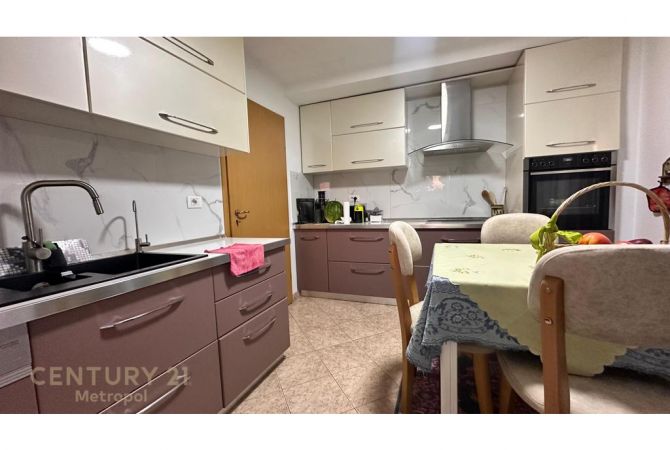 Shtepi ne shitje 2+1 ne Tirane - 150,000 Euro