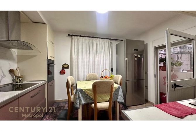 Shtepi ne shitje 2+1 ne Tirane - 150,000 Euro
