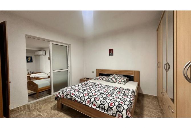 Shtepi ne shitje Apartament ne Tirane, 2+1, Mobilimi E mobiluar, Pagesa 150,000  Euro.