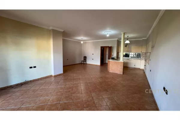 JEPET ME QIRA AMBJENT PER ZYRE NE ISH BLLOK !