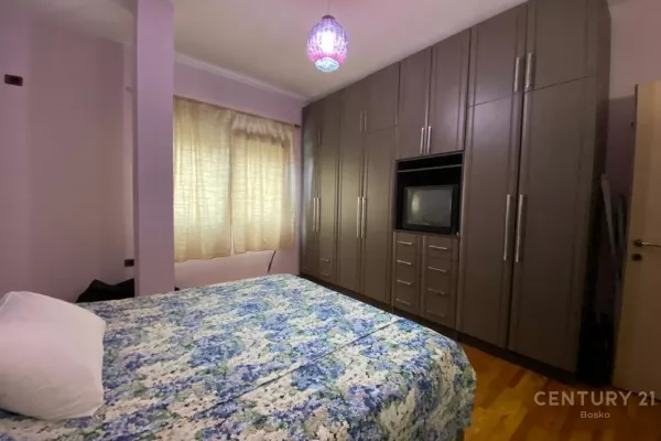 Shtepi me qera Apartament ne Tirane, 2+1, Mobilimi E mobiluar, Pagesa 600  Euro.