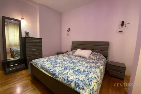 Shtepi me qera Apartament ne Tirane, 2+1, Mobilimi E mobiluar, Pagesa 600  Euro.